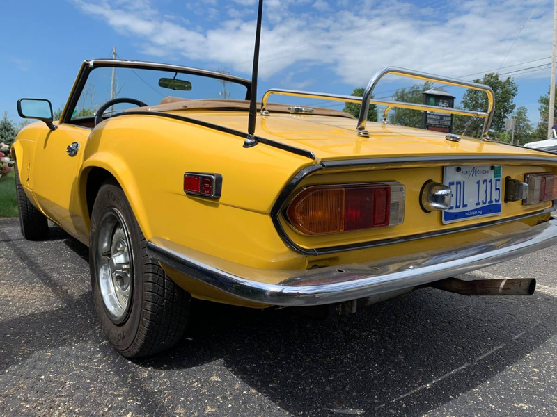 Illustration for article titled At $2,900, Would You Soar In This 1975 Triumph Spitfire 1500?